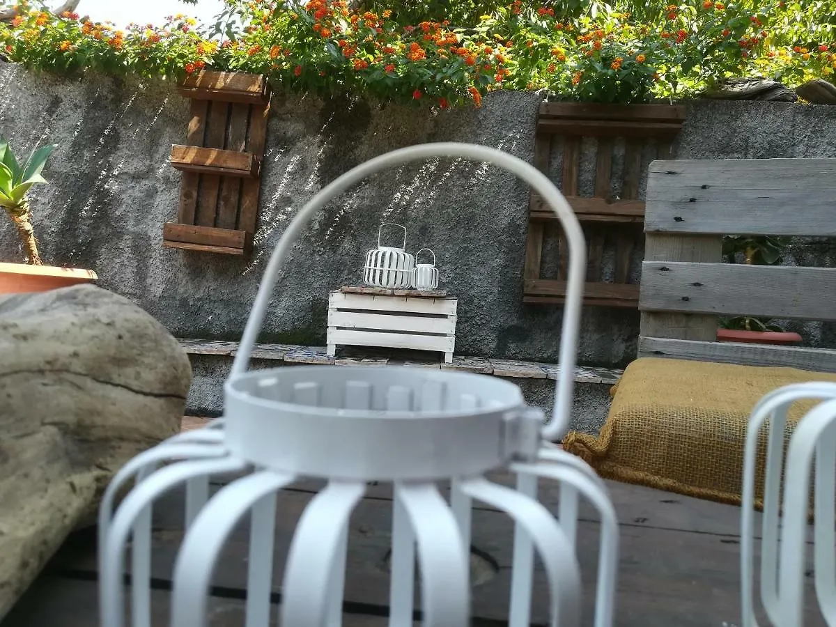 Villa La terra dei ciliegi tra l'Etna e il mare di Taormina Piedimonte Etneo Italia
