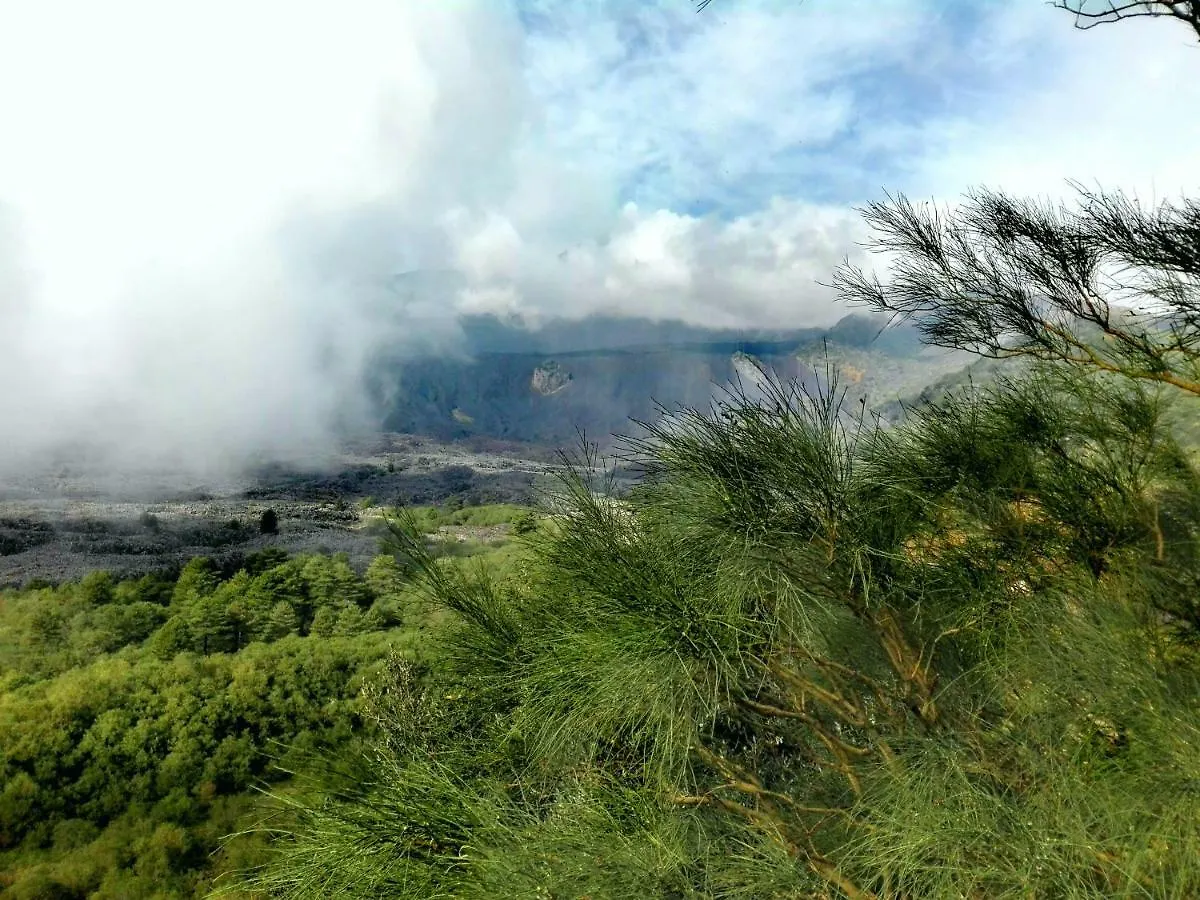 Villa La terra dei ciliegi tra l'Etna e il mare di Taormina Piedimonte Etneo 0*,